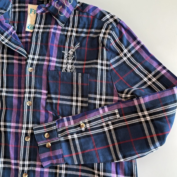 Cakeworthy Frozen Plaid Flannel Shirt in Size M - Picture 6 of 6